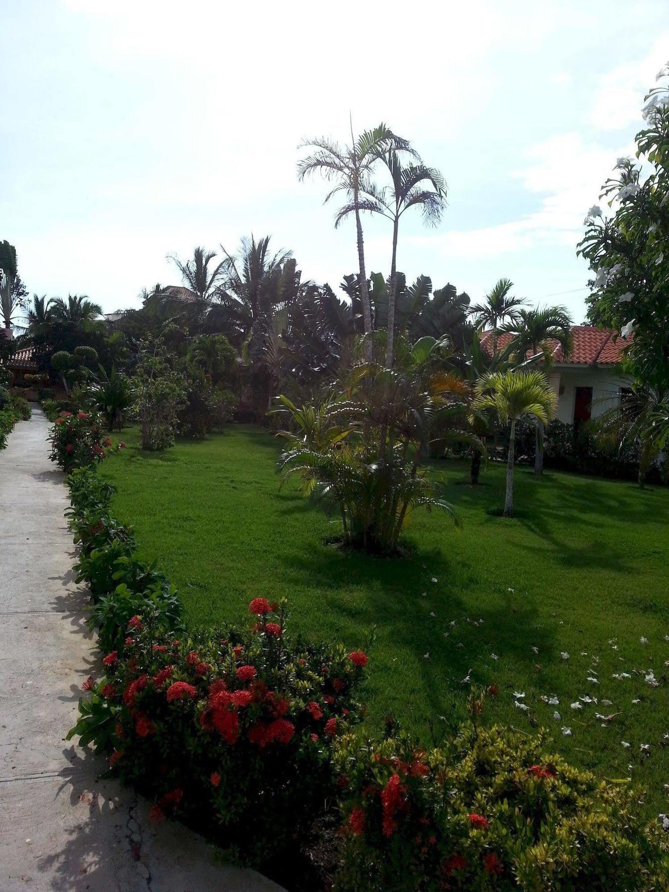 Soficu Hotel El Eden Dominicus Баяхибе Екстериор снимка