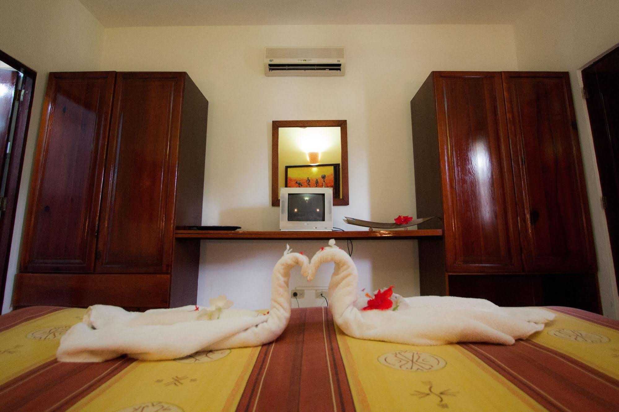 Soficu Hotel El Eden Dominicus Баяхибе Екстериор снимка